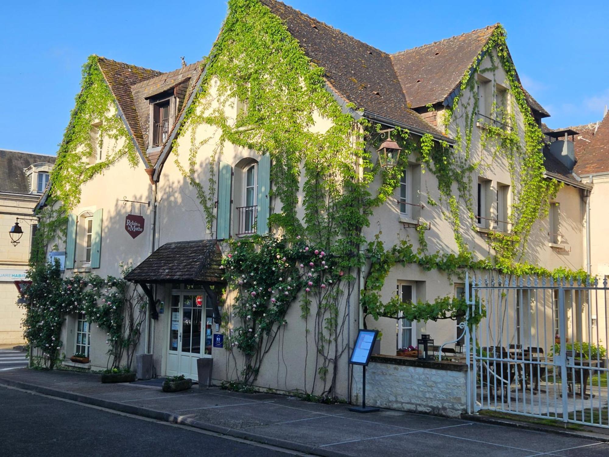 Logis Hotel Restaurant Relais De La Mothe Yzeures-sur-Creuse Εξωτερικό φωτογραφία