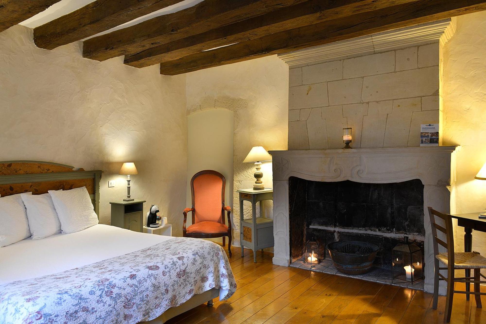Logis Hotel Restaurant Relais De La Mothe Yzeures-sur-Creuse Εξωτερικό φωτογραφία