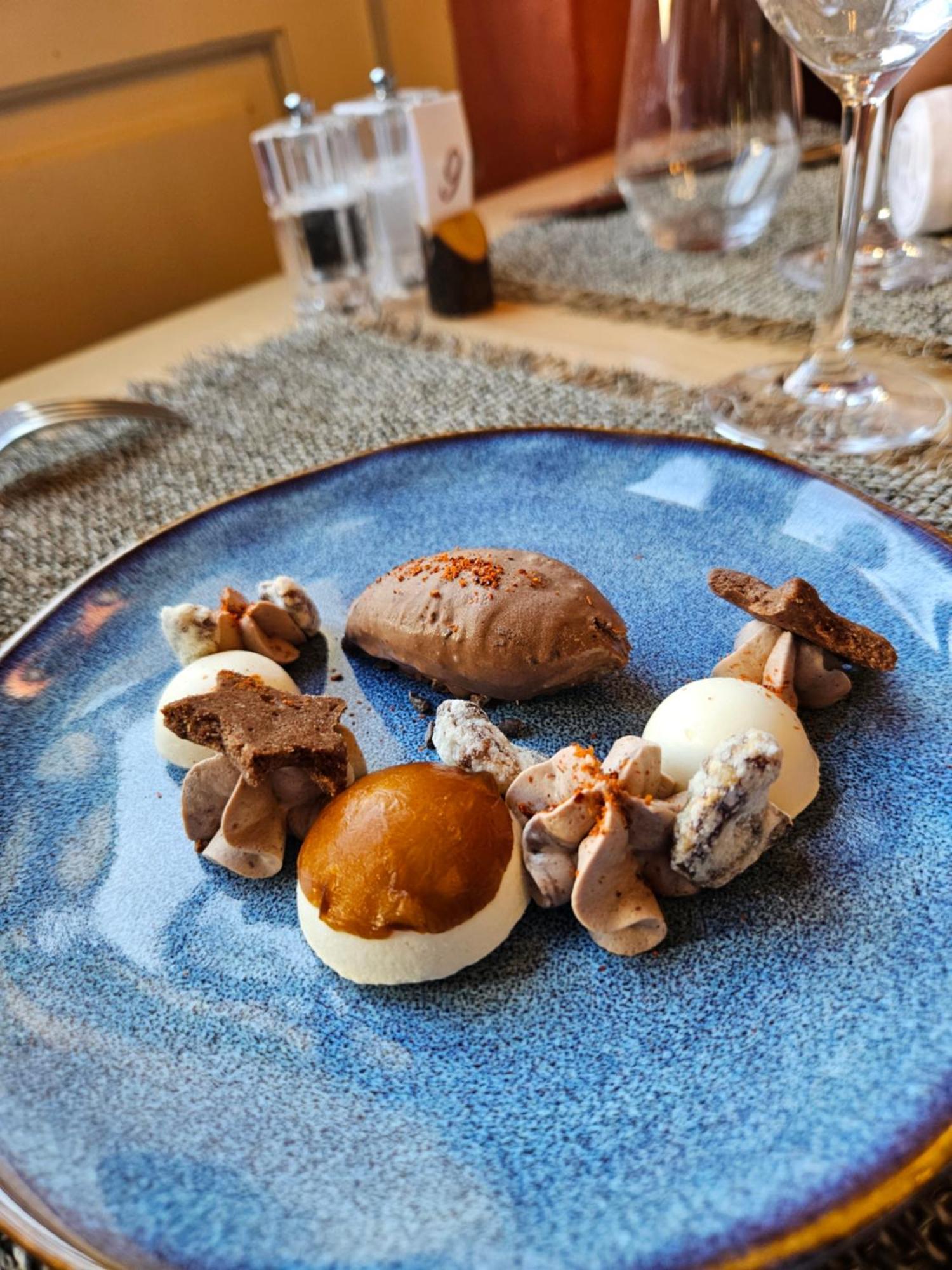 Logis Hotel Restaurant Relais De La Mothe Yzeures-sur-Creuse Εξωτερικό φωτογραφία