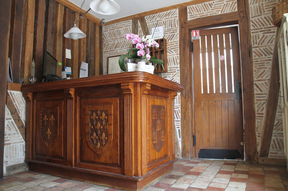 Logis Hotel Restaurant Relais De La Mothe Yzeures-sur-Creuse Εξωτερικό φωτογραφία