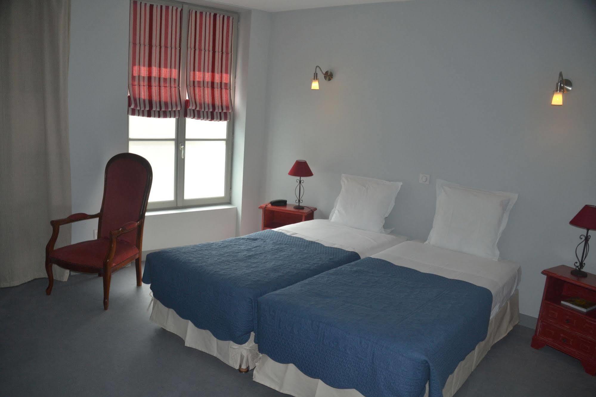 Logis Hotel Restaurant Relais De La Mothe Yzeures-sur-Creuse Εξωτερικό φωτογραφία