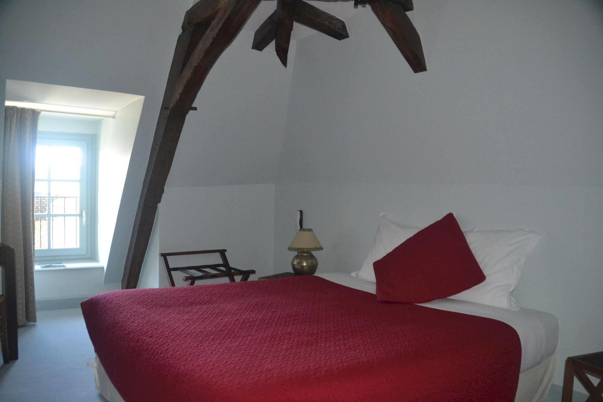Logis Hotel Restaurant Relais De La Mothe Yzeures-sur-Creuse Εξωτερικό φωτογραφία